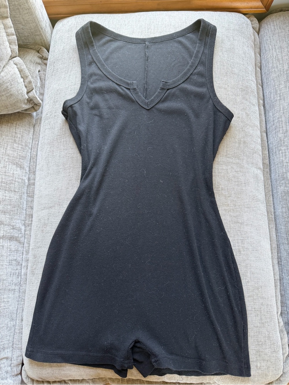 Source Unknown Black V-Neck Sleeveless Bodysuit